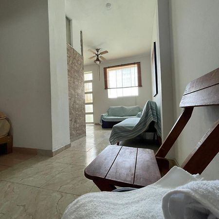 Olas Inn Asia Luaran gambar